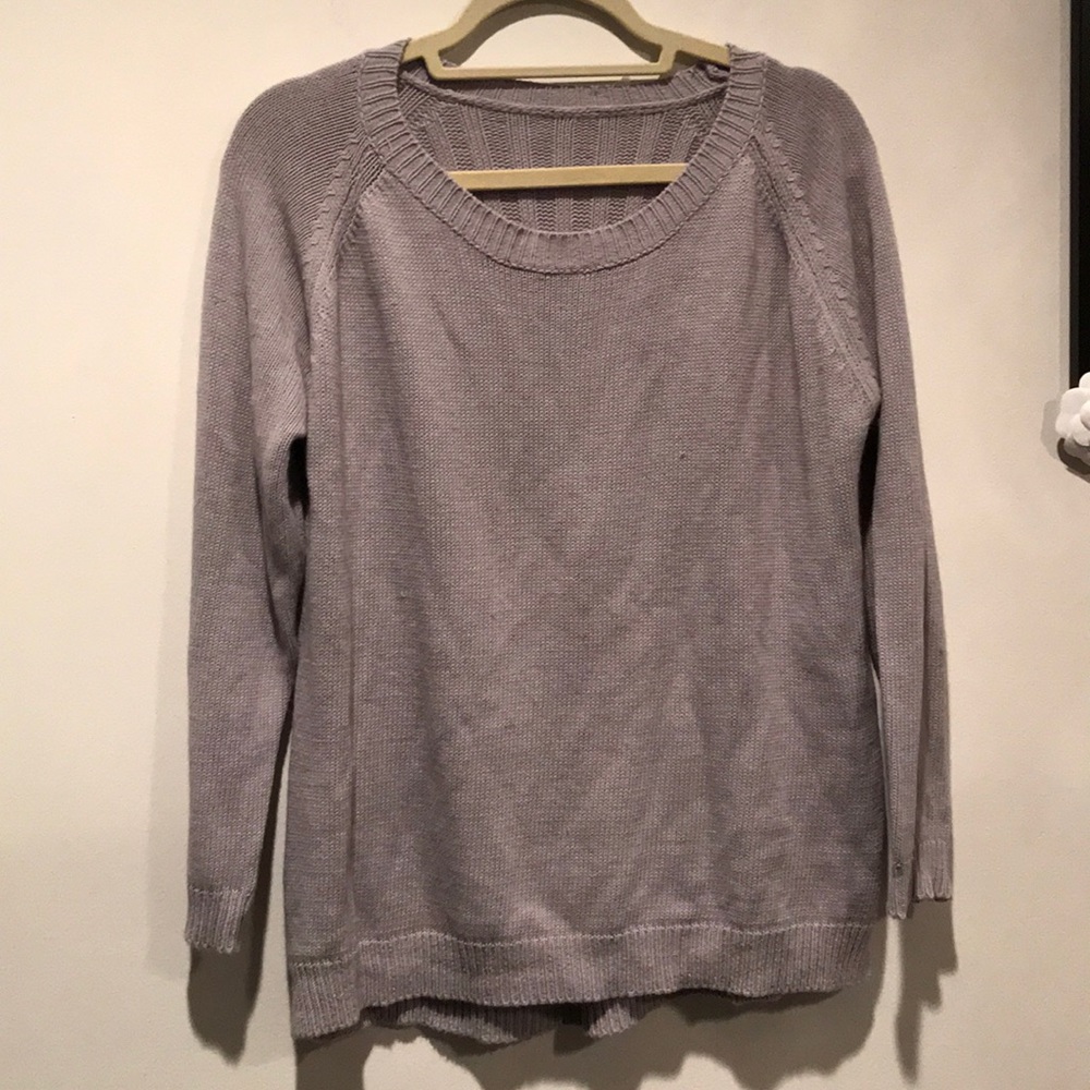BRANDY MELVILLE SWEATER